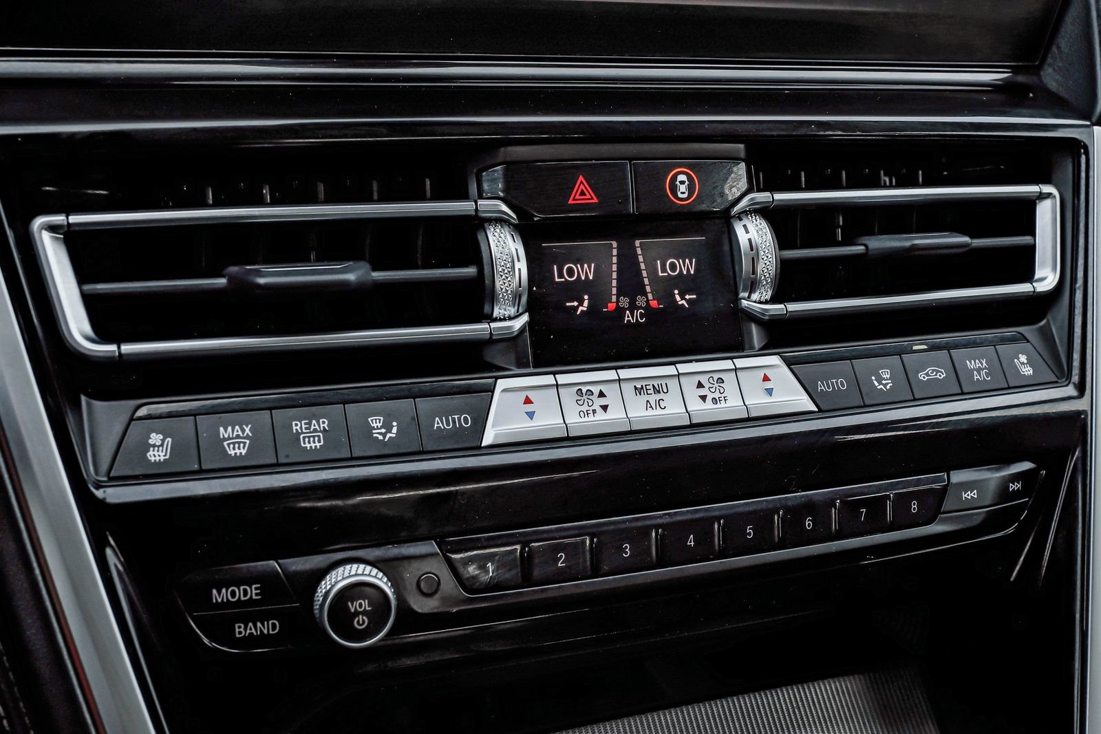 Used 2023 BMW 840i Gran Coupe xDrive image 32