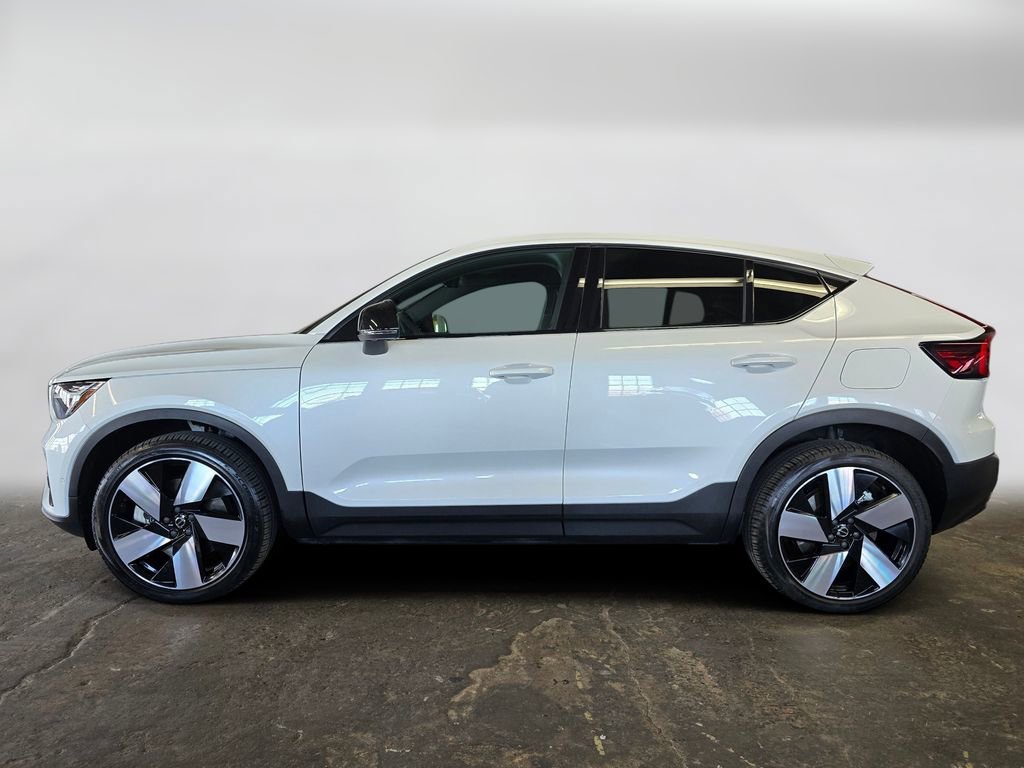 Certified 2023 Volvo C40 P8 Recharge Ultimate image 8