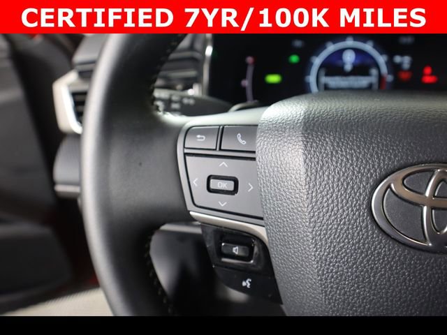 Used 2025 Toyota Camry SE FWD image 24