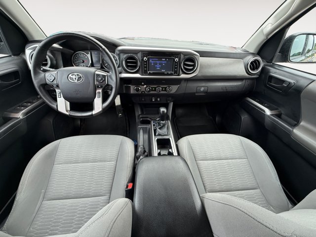 Certified 2019 Toyota Tacoma SR5 AWD/4WD image 12