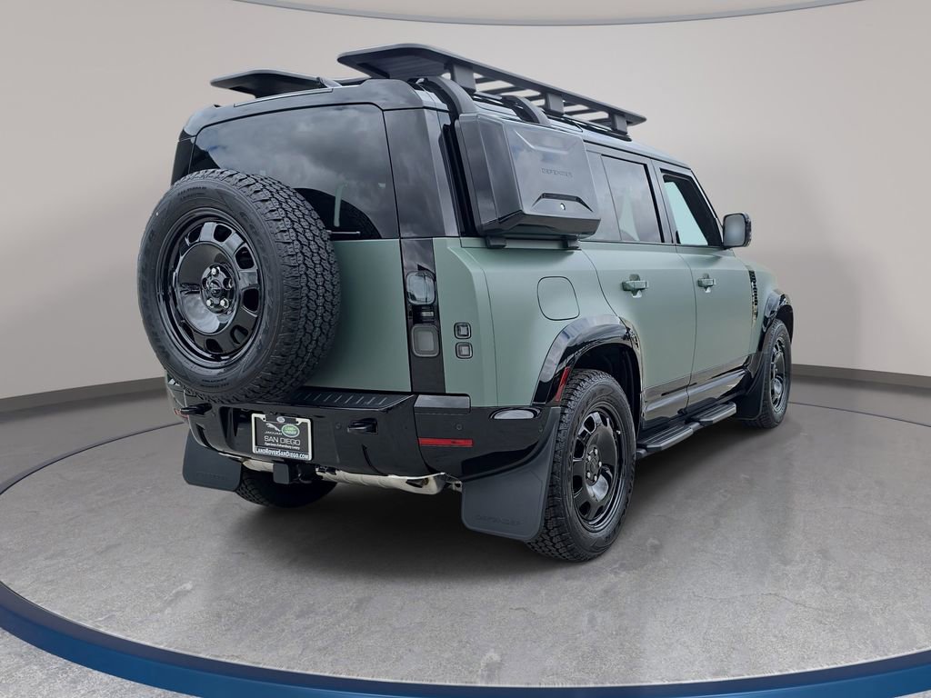 New 2026 Land Rover Defender 110 Trophy Edition AWD/4WD image 5
