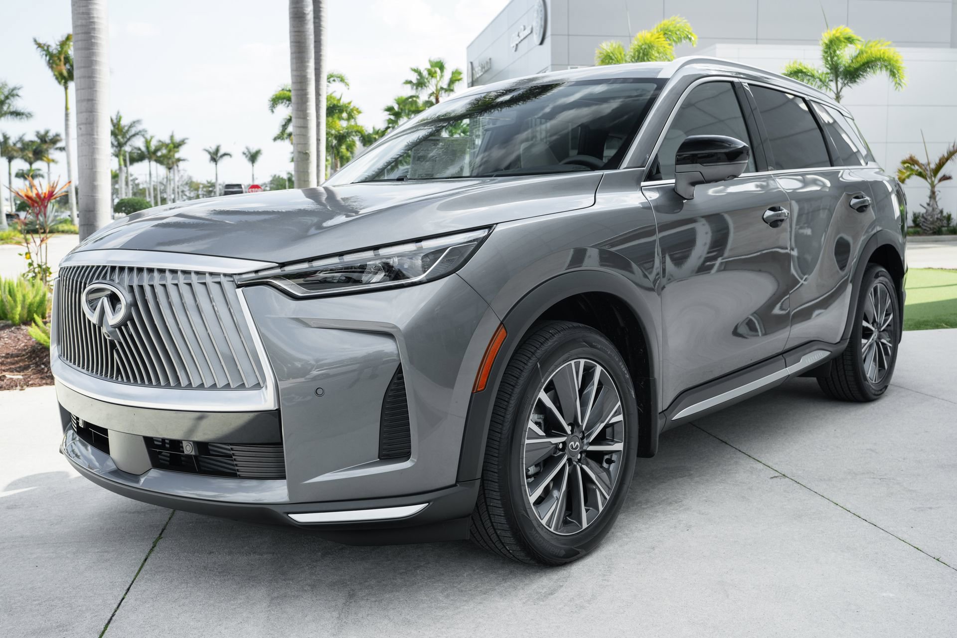 New 2026 INFINITI QX60 Luxe w/ Cargo Package image 4