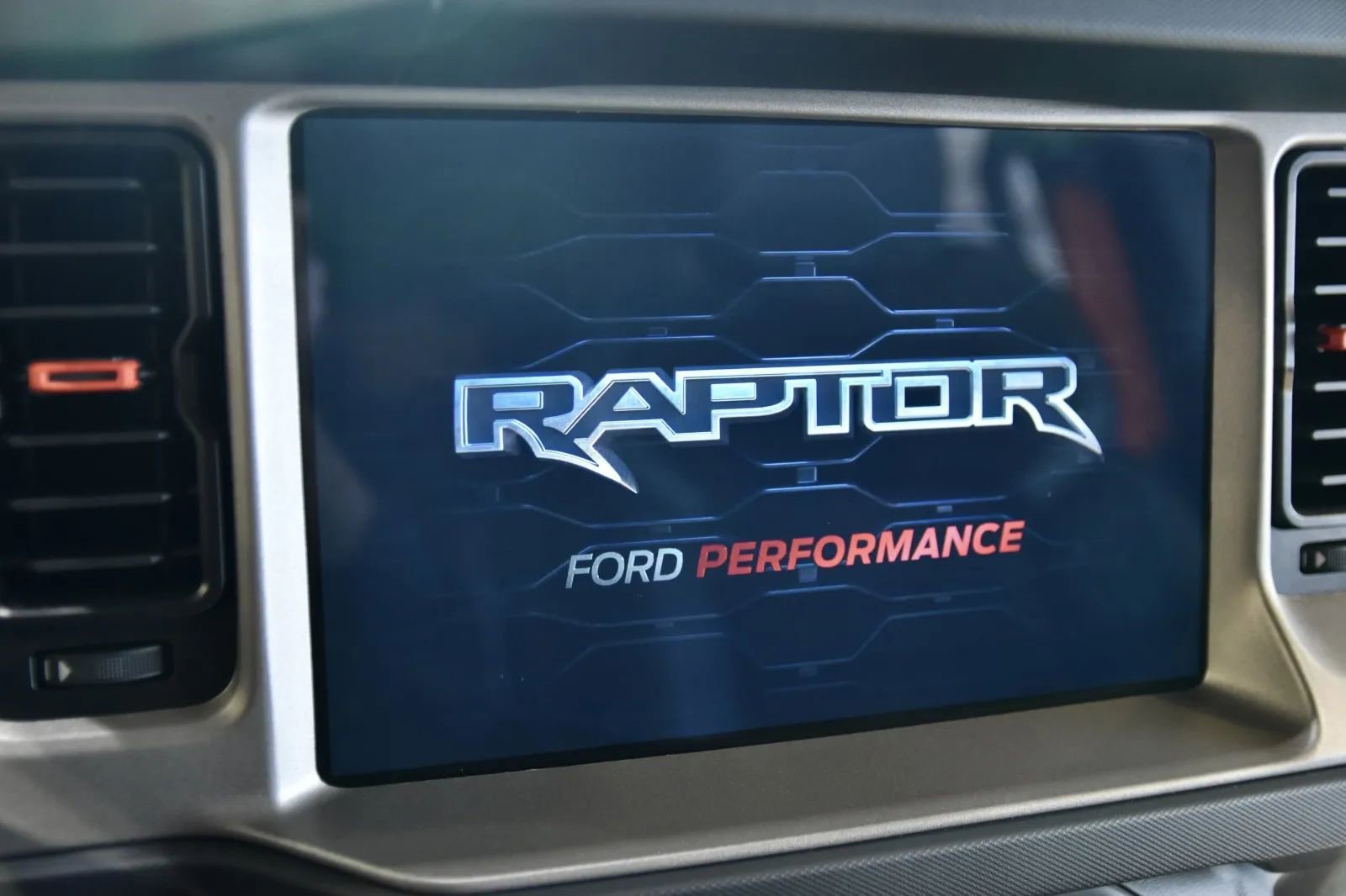 Used 2024 Ford Bronco Raptor image 16