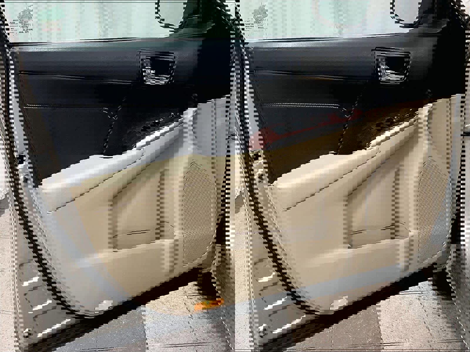 Used 2013 Toyota Camry XLE image 9