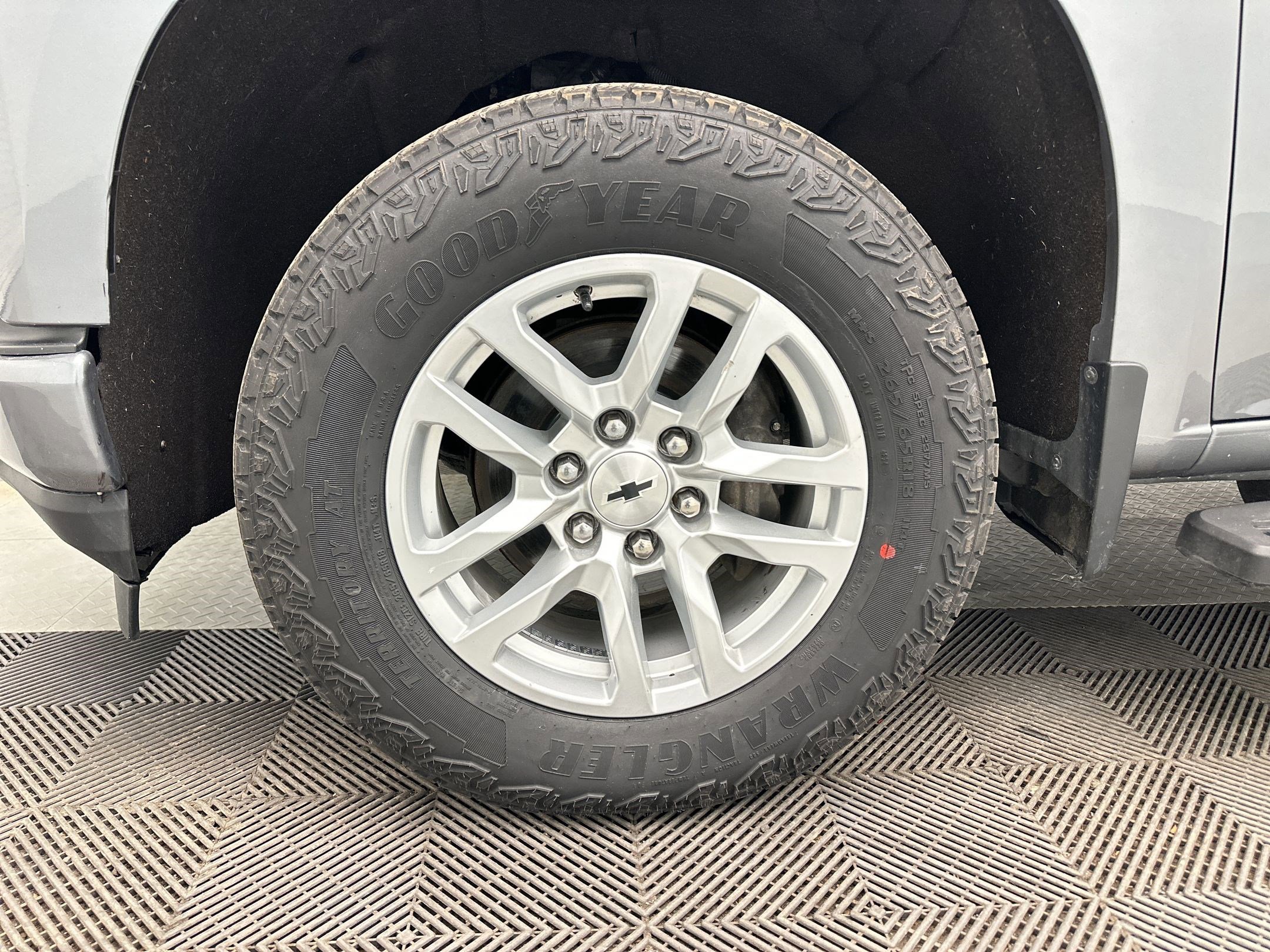 Certified 2020 Chevrolet Silverado 1500 RST AWD/4WD image 11