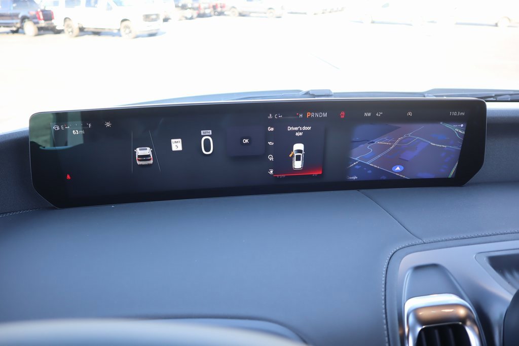 New 2025 Ford Expedition Platinum w/ Stealth Performance Package image 4