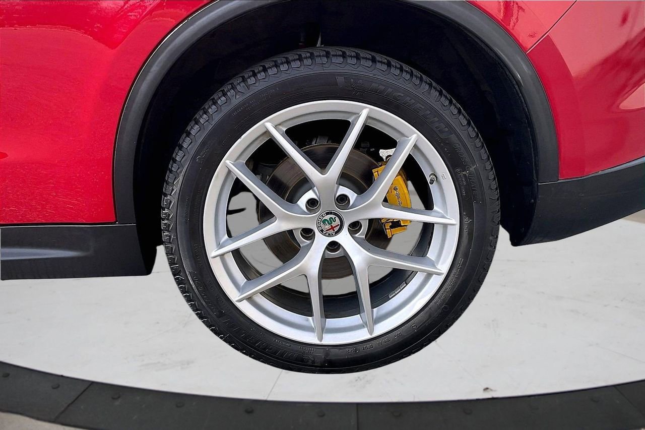 Used 2019 Alfa Romeo Stelvio Ti image 37