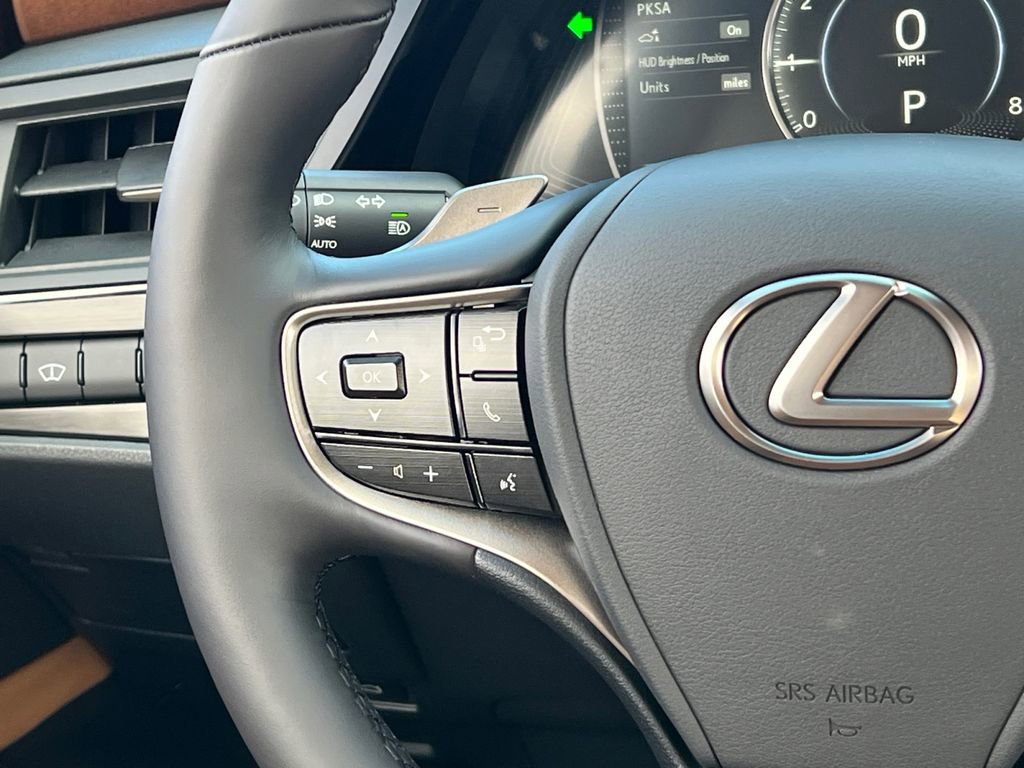 New 2025 Lexus ES 350 w/ Premium Package image 16
