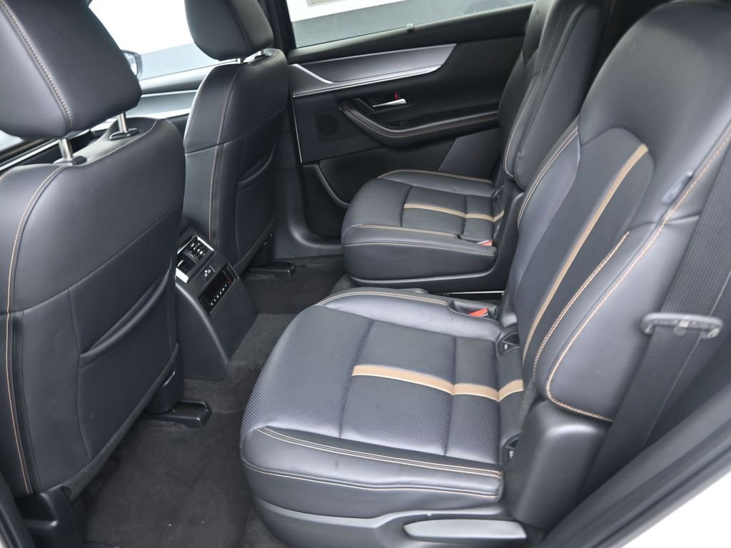 Used 2024 MAZDA CX-90 3.3 Turbo S w/ Premium Package image 11