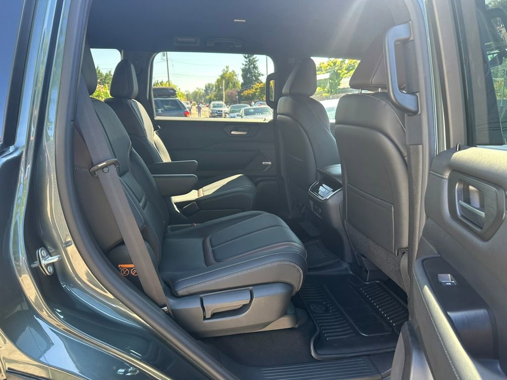 New 2026 Nissan Armada SL w/ Captain's Chari Seat Package image 28