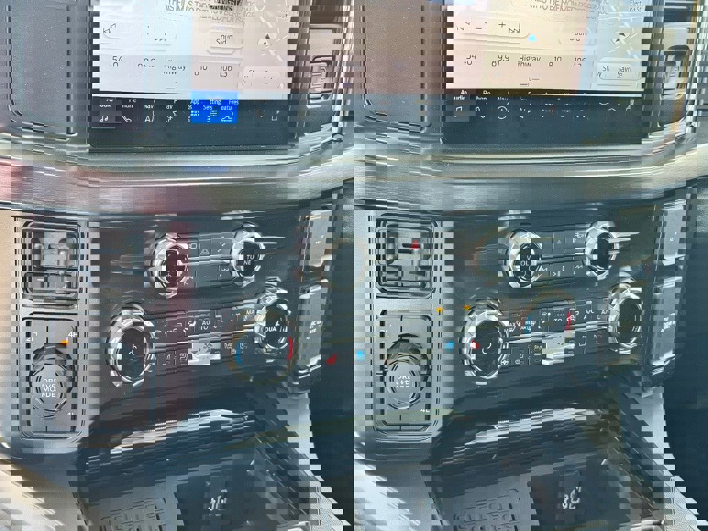 New 2026 Ford F350 Lariat image 27