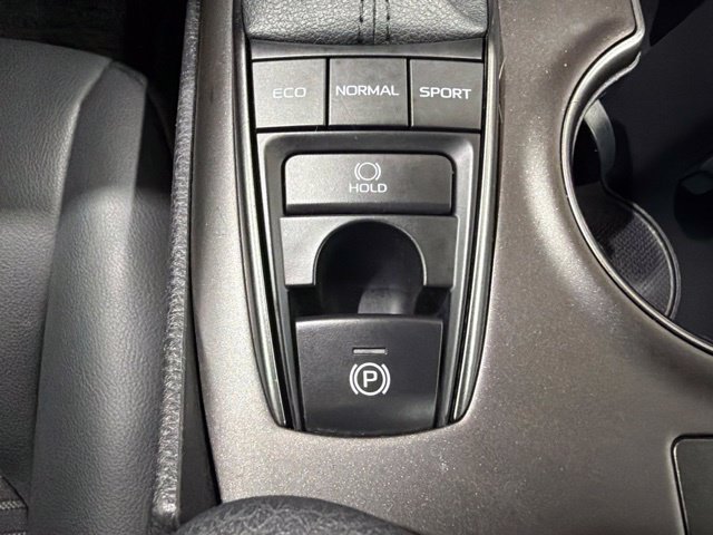 Used 2022 Toyota Camry SE w/ Cold Weather Package AWD/4WD image 40