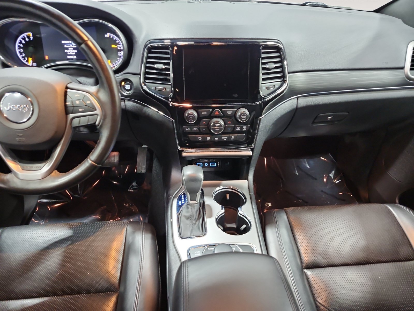 Used 2019 Jeep Grand Cherokee Limited w/ Luxury Group II AWD/4WD image 11