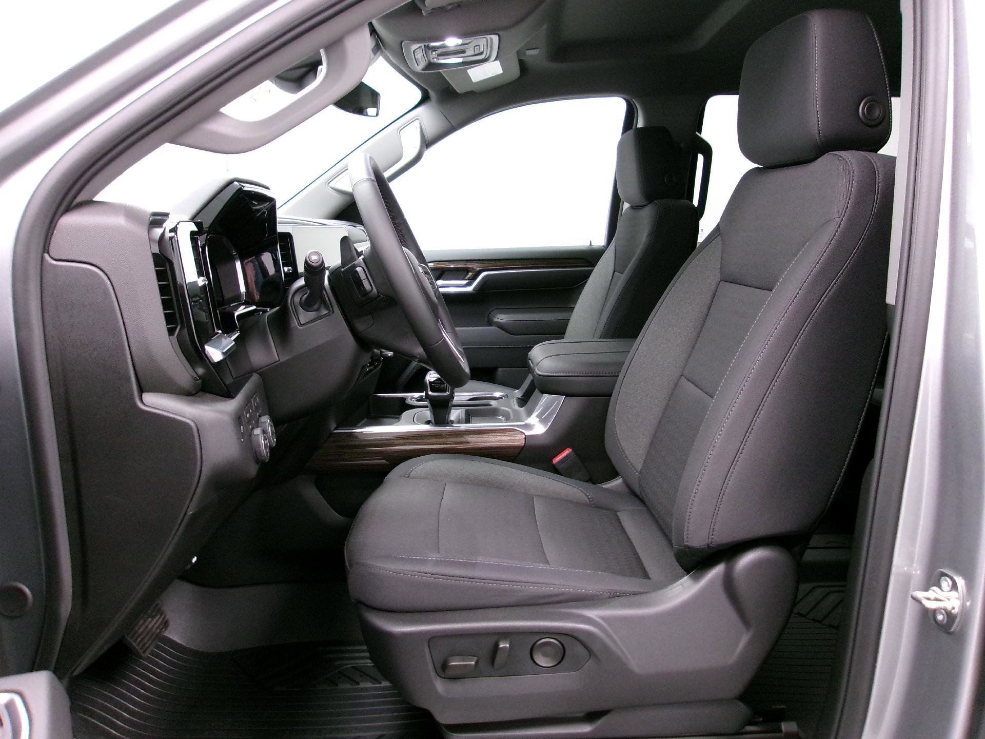 New 2026 Chevrolet Silverado 1500 RST image 9