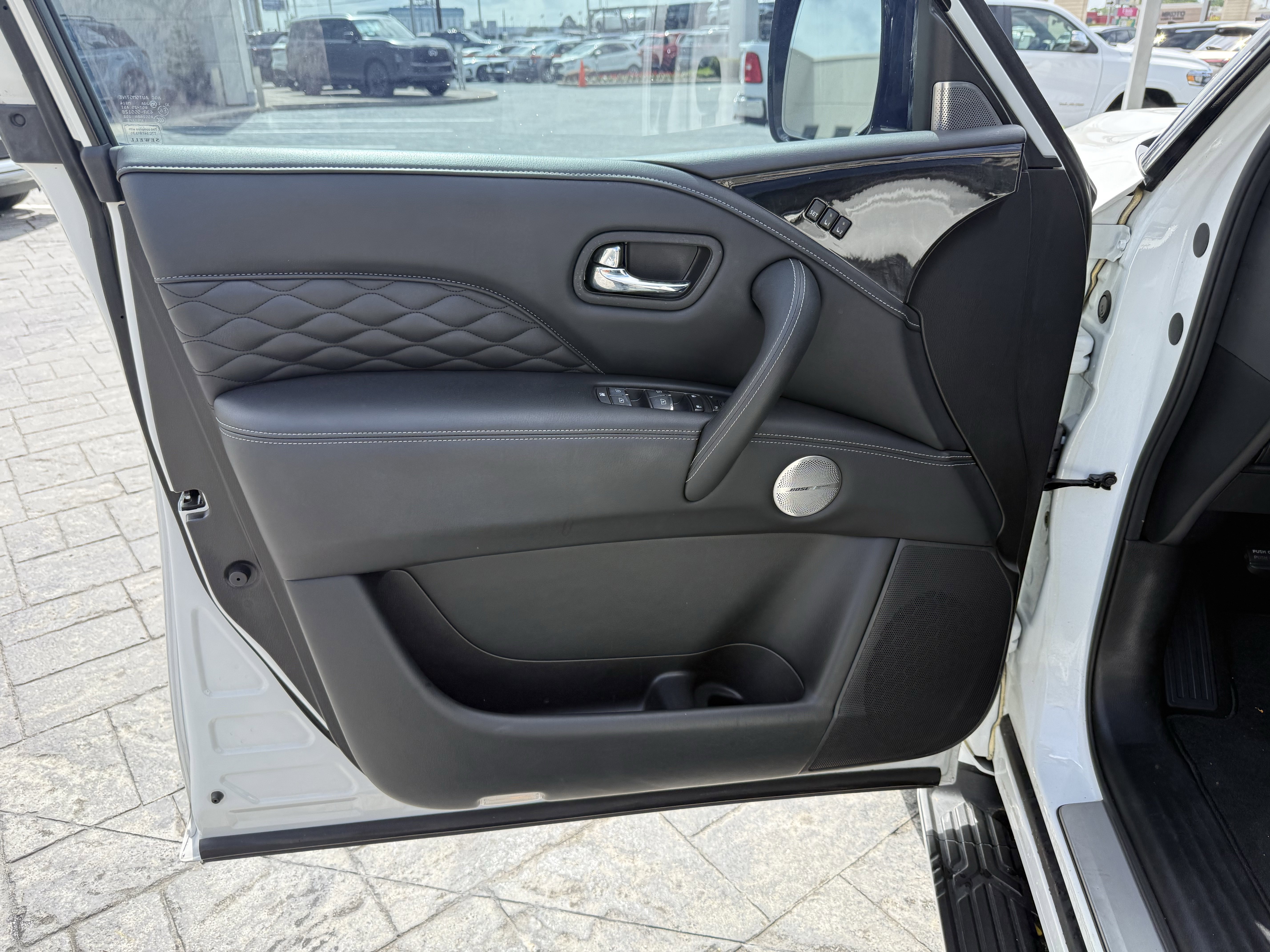 Certified 2023 INFINITI QX80 Sensory w/ Cargo Package image 10