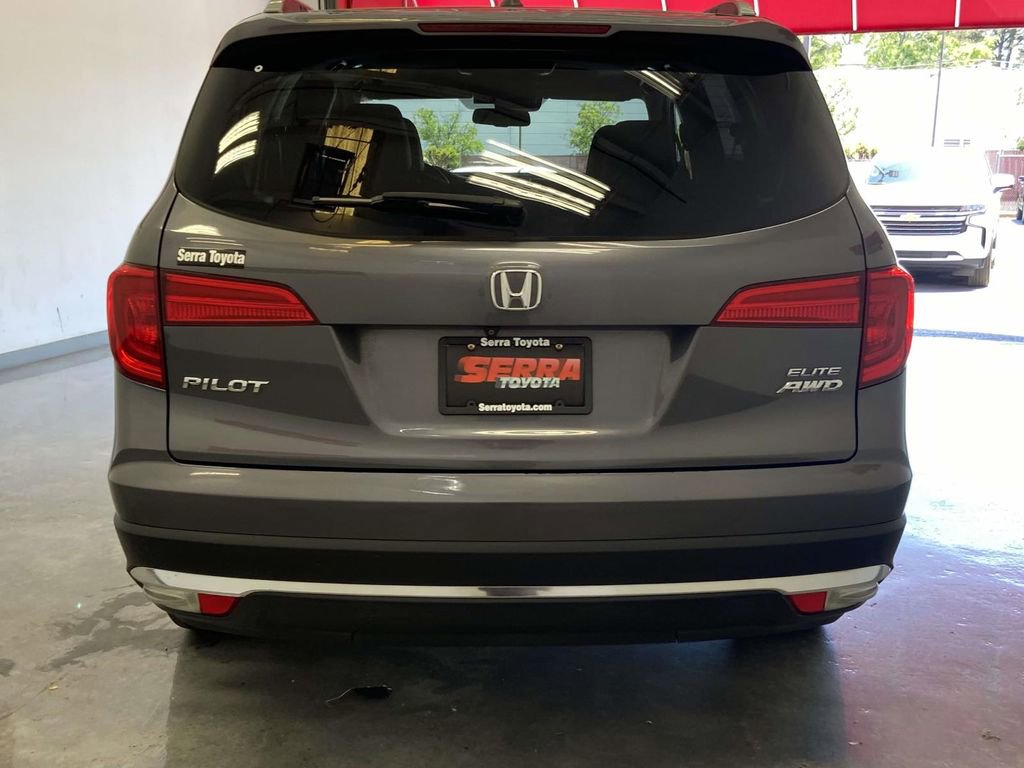 Used 2018 Honda Pilot Elite image 4