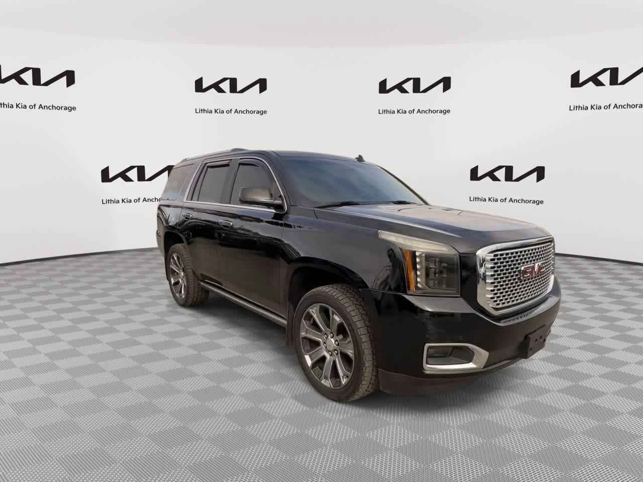 Used 2015 GMC Yukon Denali AWD/4WD image 2