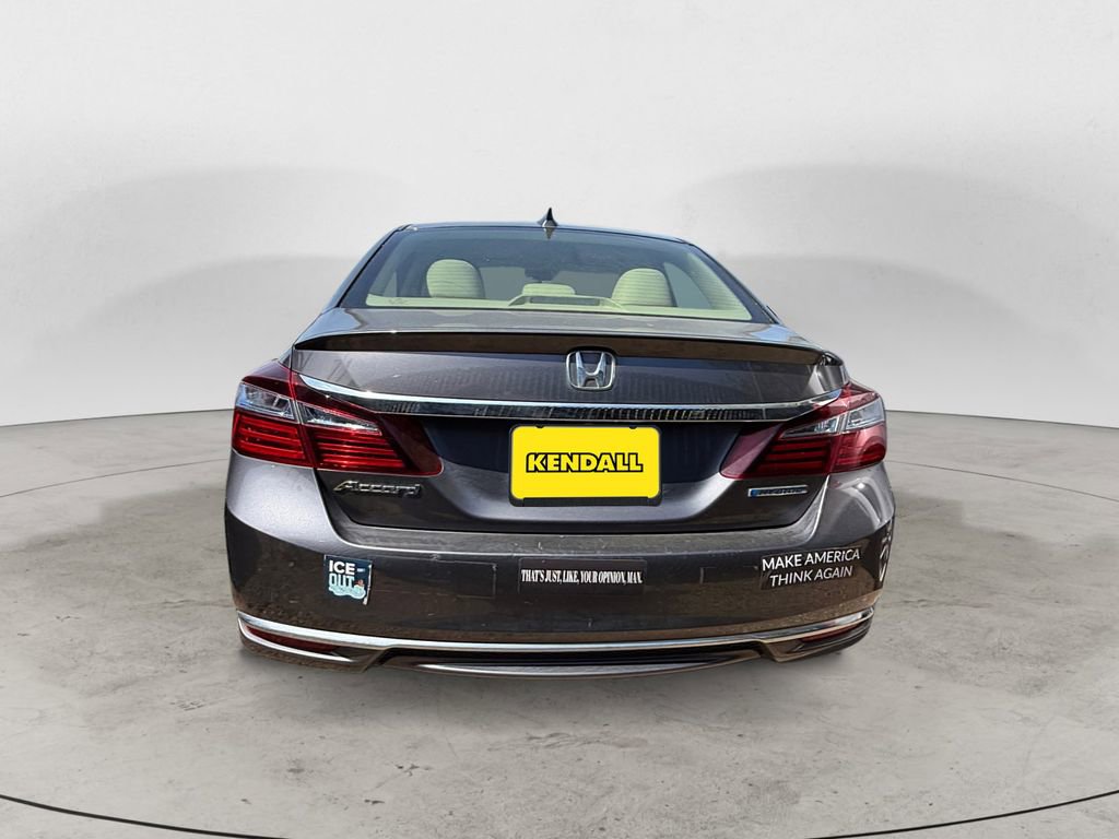 Used 2017 Honda Accord Hybrid Sedan image 4