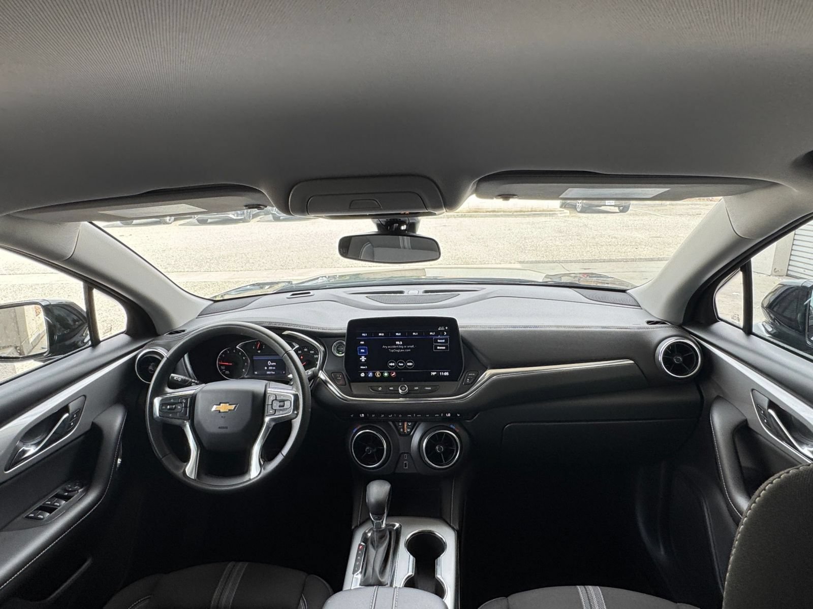 Used 2025 Chevrolet Blazer LT FWD image 34