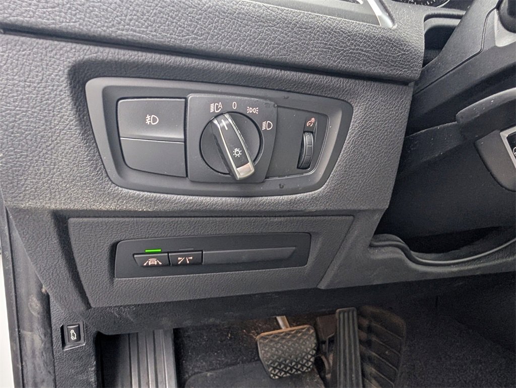 Used 2021 BMW 230i Coupe w/ Convenience Package image 12