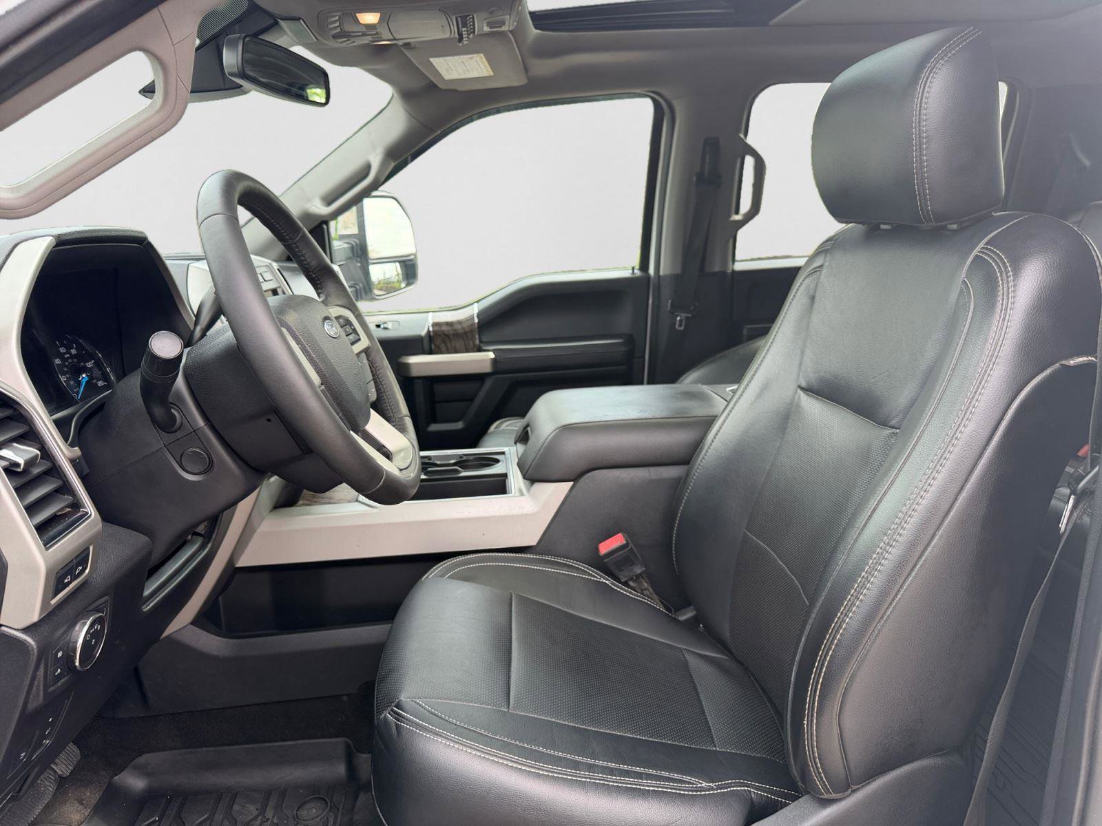 Used 2019 Ford F250 Lariat w/ Lariat Ultimate Package image 10