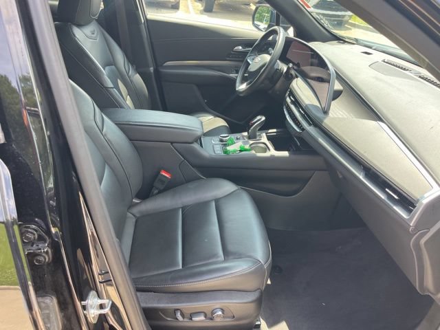 Certified 2025 Cadillac XT4 Premium Luxury FWD image 33