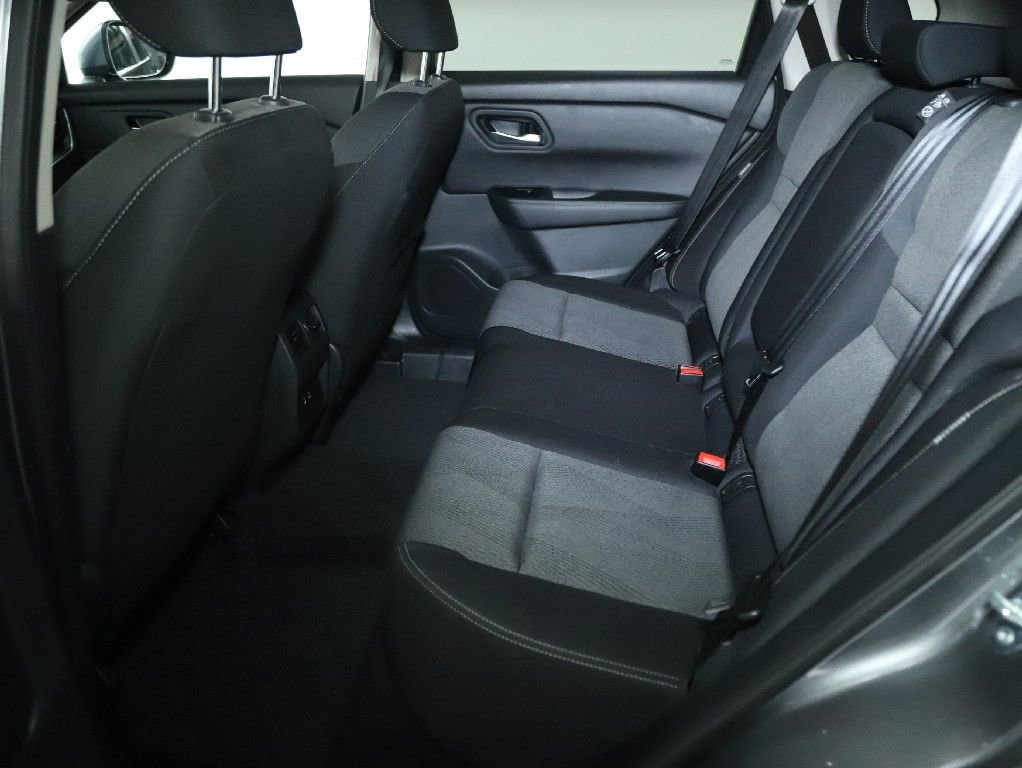 Certified 2026 Nissan Rogue SV AWD/4WD image 14