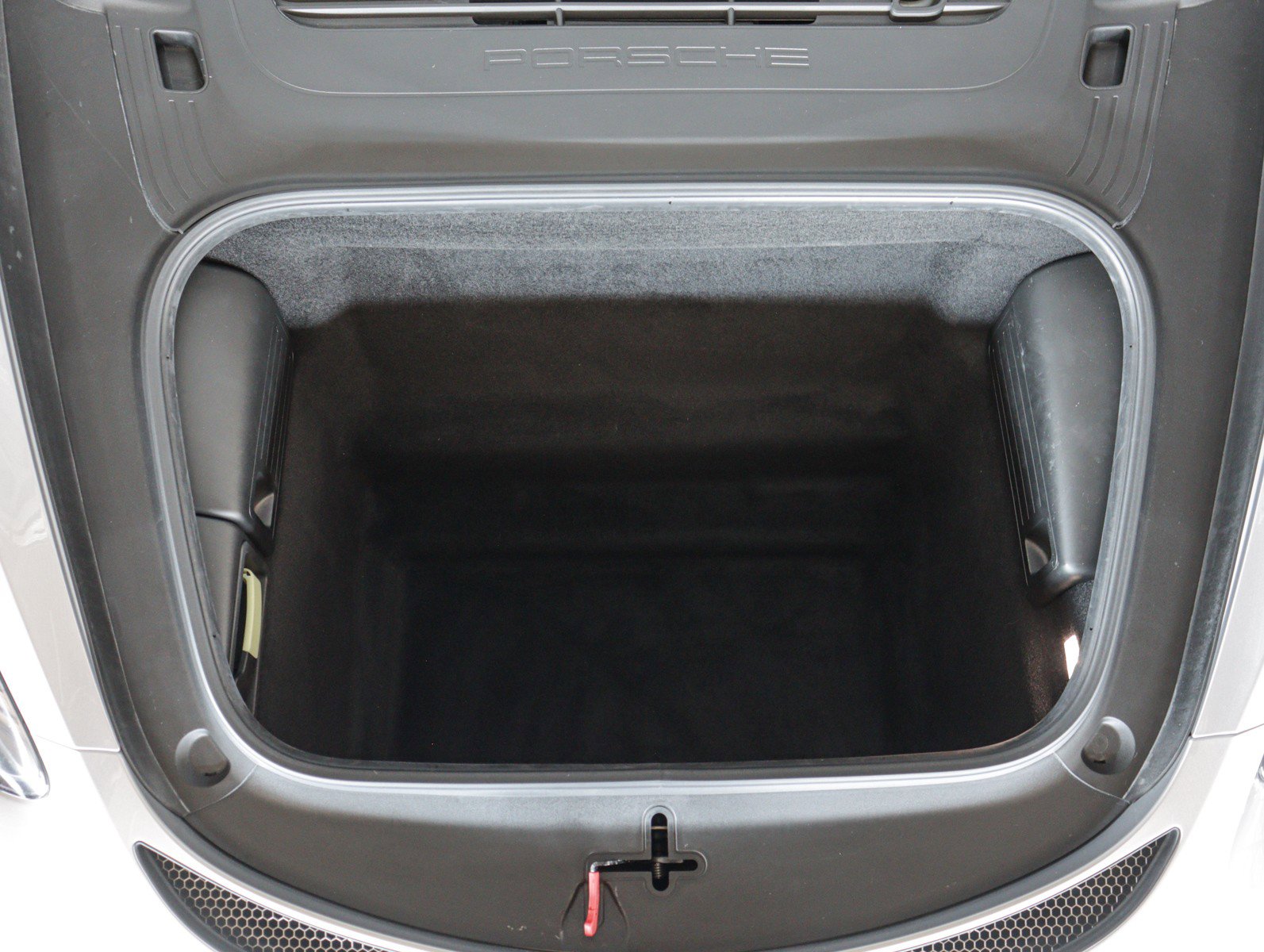 Certified 2020 Porsche 718 Cayman GT4 RWD image 23