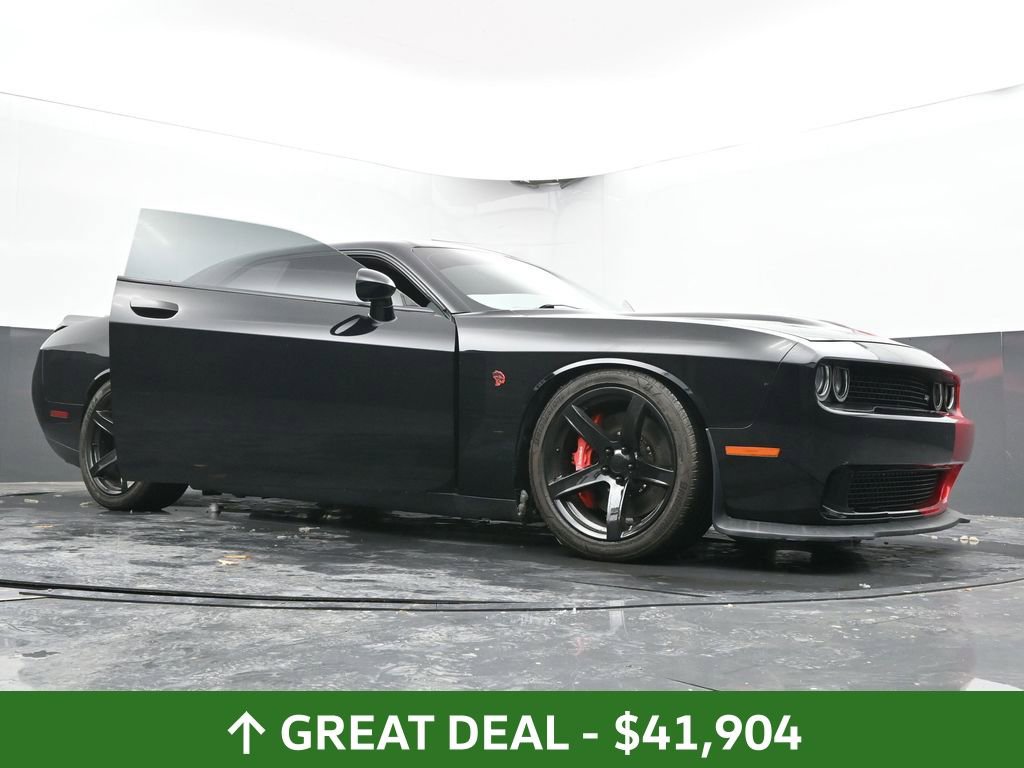 Used 2016 Dodge Challenger SRT Hellcat image 90
