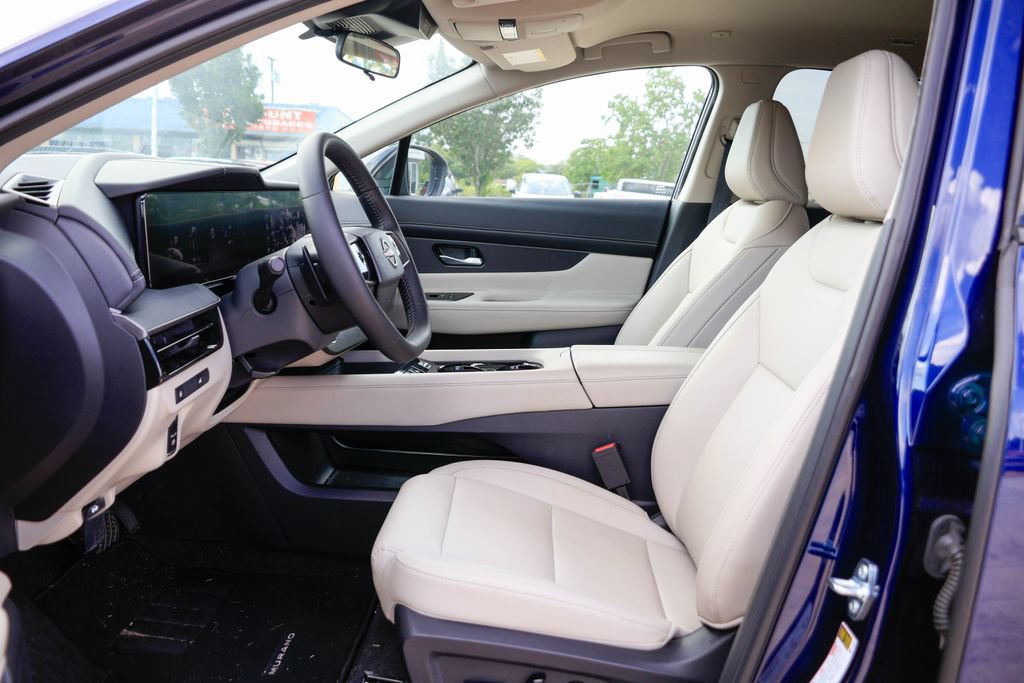 Certified 2025 Nissan Murano SV AWD/4WD image 7