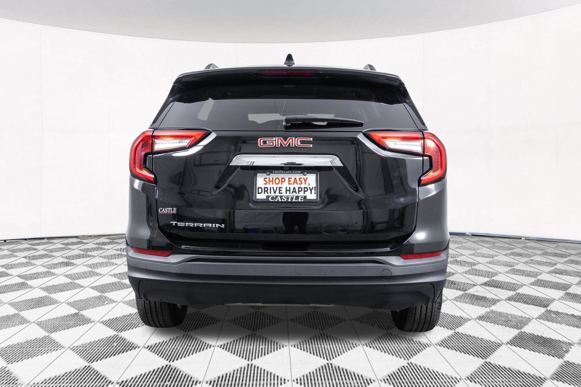Used 2023 GMC Terrain SLE w/ Driver Convenience Package FWD image 17
