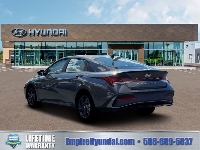 New 2026 Hyundai Elantra Sport FWD image 5