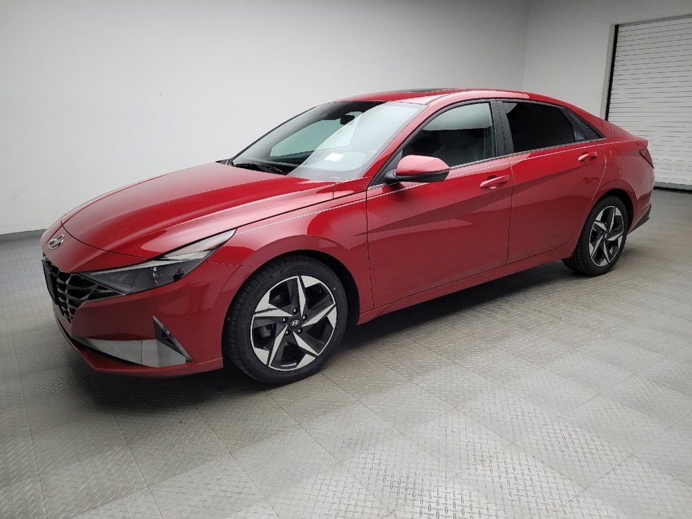 Used 2022 Hyundai Elantra SEL w/ Convenience + Premium Package image 2