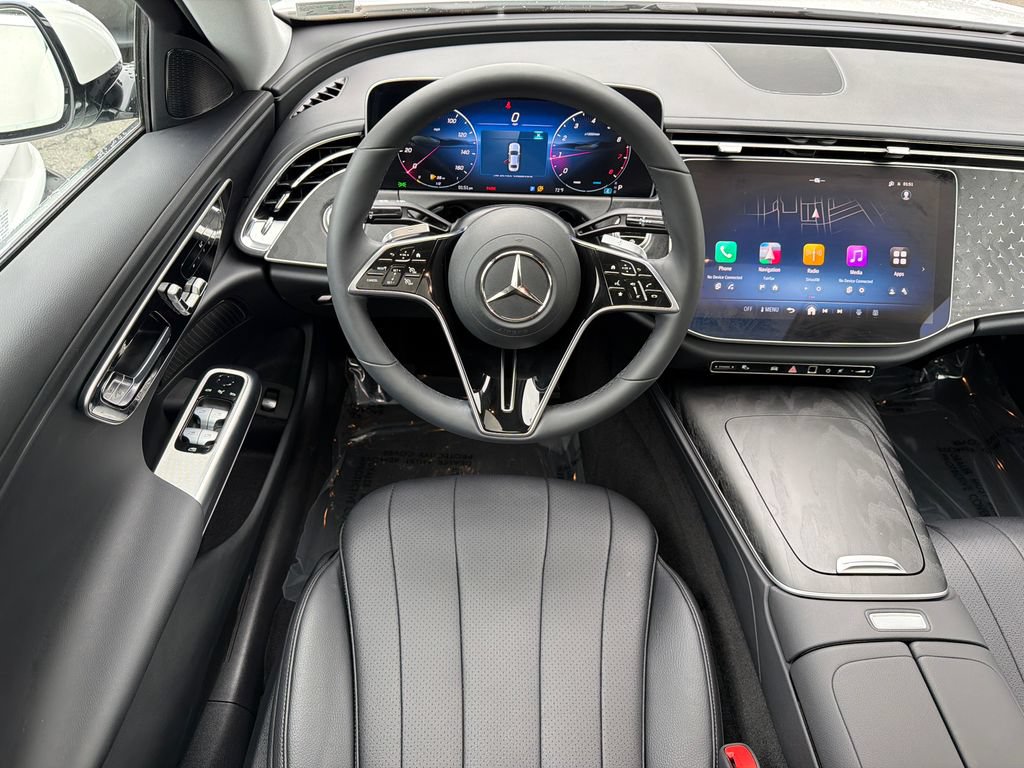 Used 2025 Mercedes-Benz E 350 4MATIC Sedan image 19