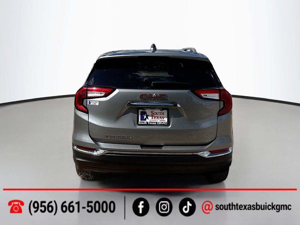 Used 2023 GMC Terrain SLT w/ Infotainment Package II FWD image 7