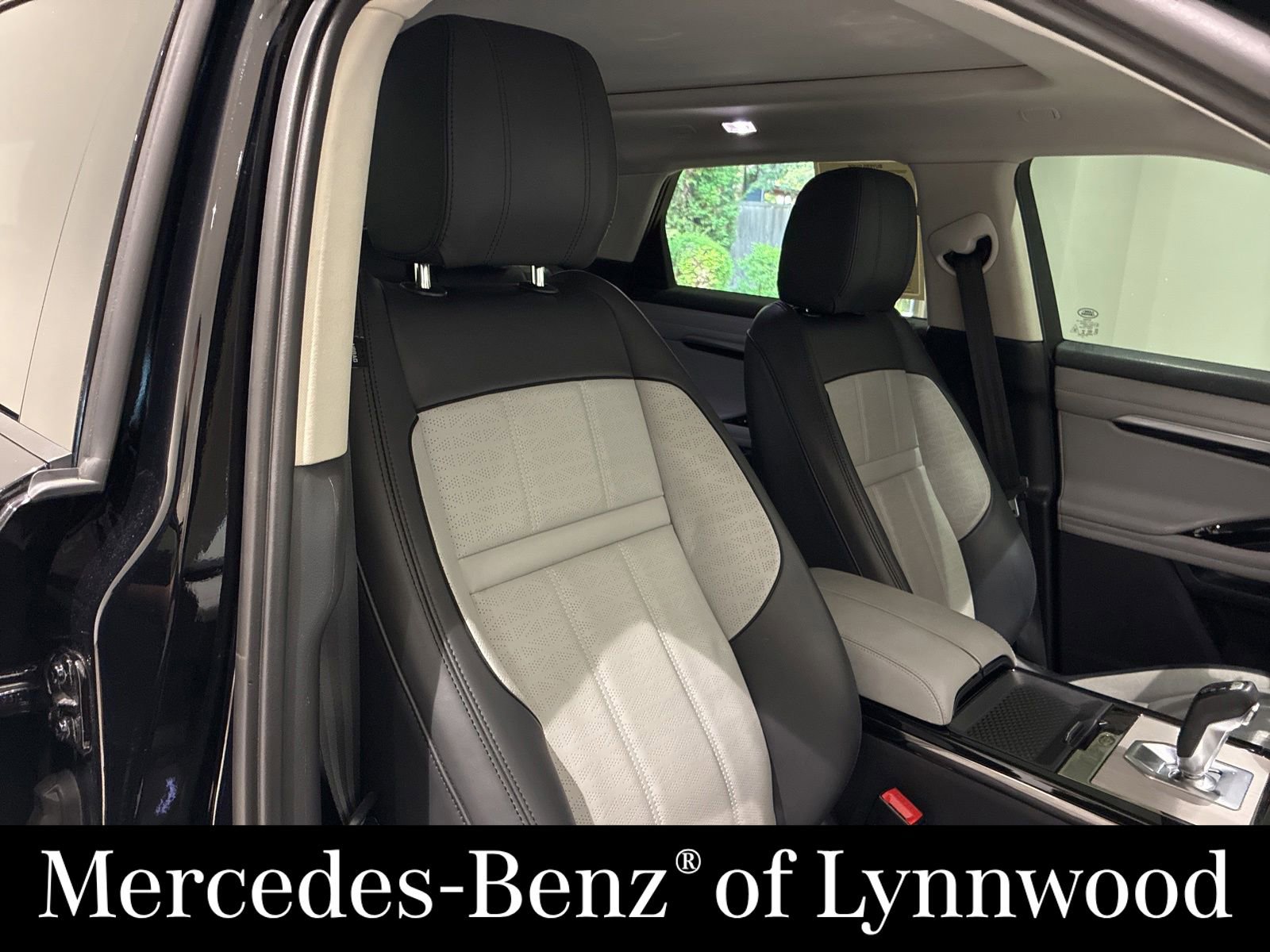 Used 2020 Land Rover Range Rover Evoque R-Dynamic HSE AWD/4WD image 22