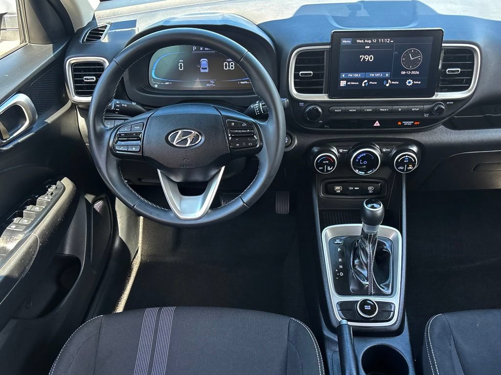 Used 2024 Hyundai Venue SEL FWD image 26