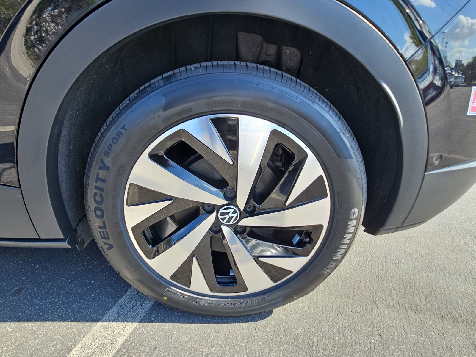 Certified 2023 Volkswagen ID.4 2WD image 33