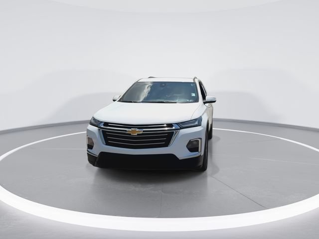 Used 2022 Chevrolet Traverse LT FWD image 3