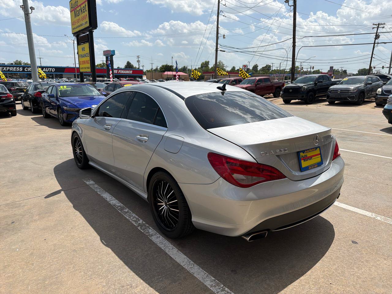 Used 2015 Mercedes-Benz CLA 250 4MATIC image 7