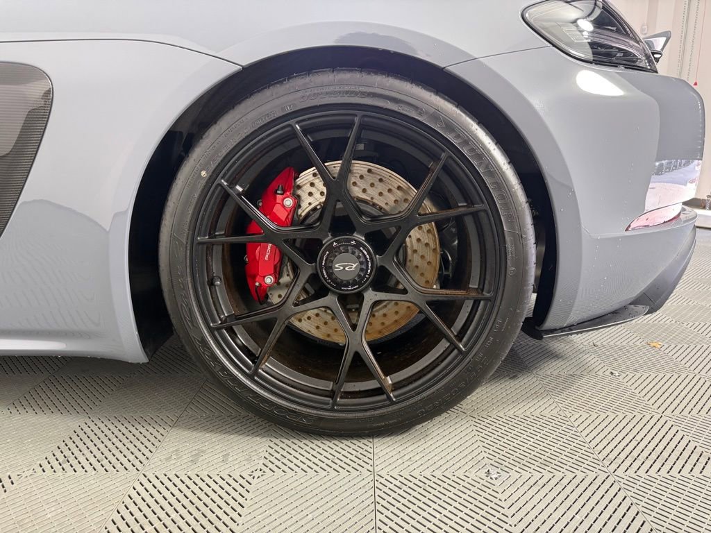 Certified 2025 Porsche 718 Cayman GT4 RS image 13