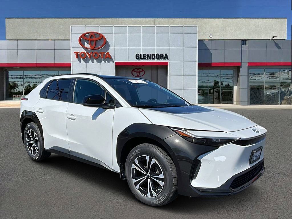 Certified 2022 Toyota Venza LE