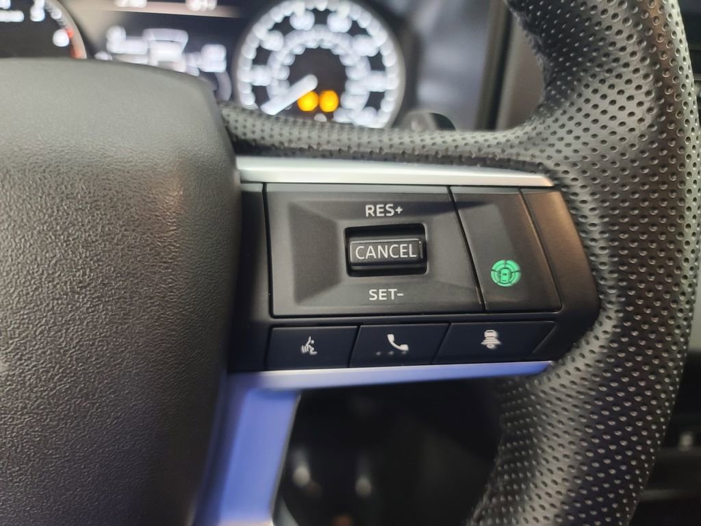 Used 2025 Mitsubishi Outlander SE AWD/4WD image 28