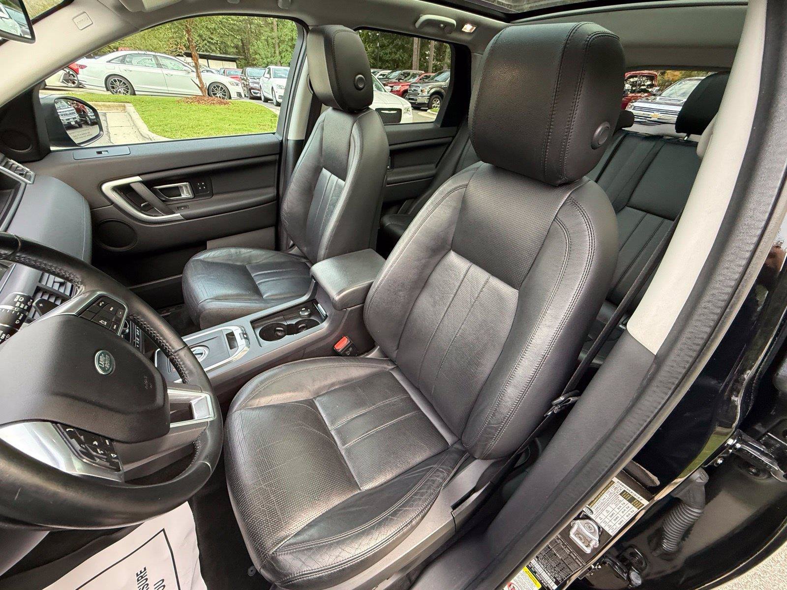 Used 2017 Land Rover Discovery Sport HSE AWD/4WD image 53