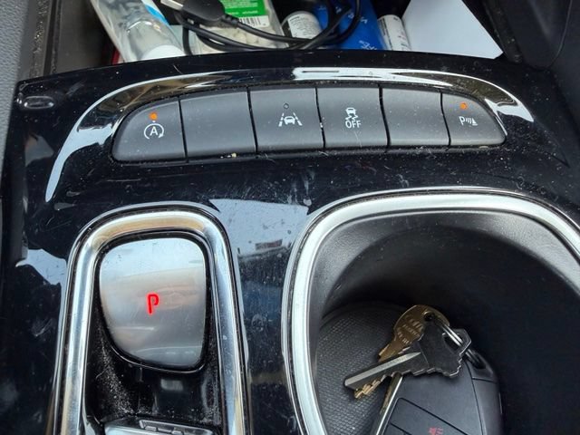 Used 2023 Buick Envision Preferred FWD image 16
