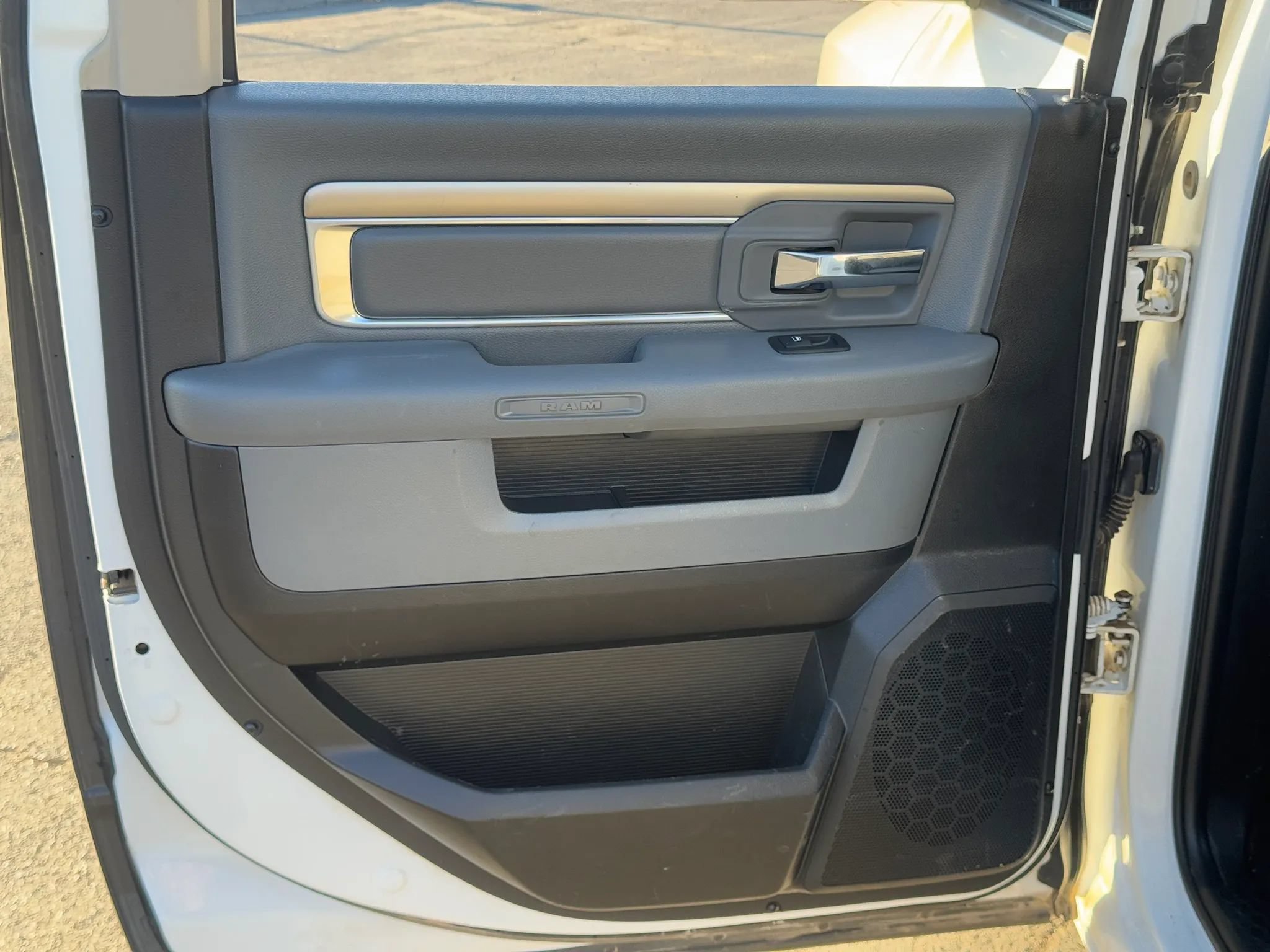 Used 2018 RAM 3500 SLT w/ Quick Order Package 2EG SLT AWD/4WD image 15