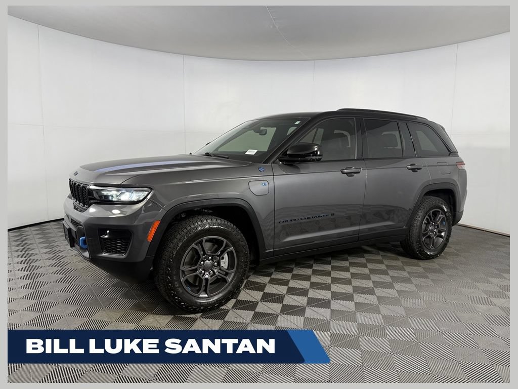 Used 2024 Jeep Grand Cherokee Trailhawk