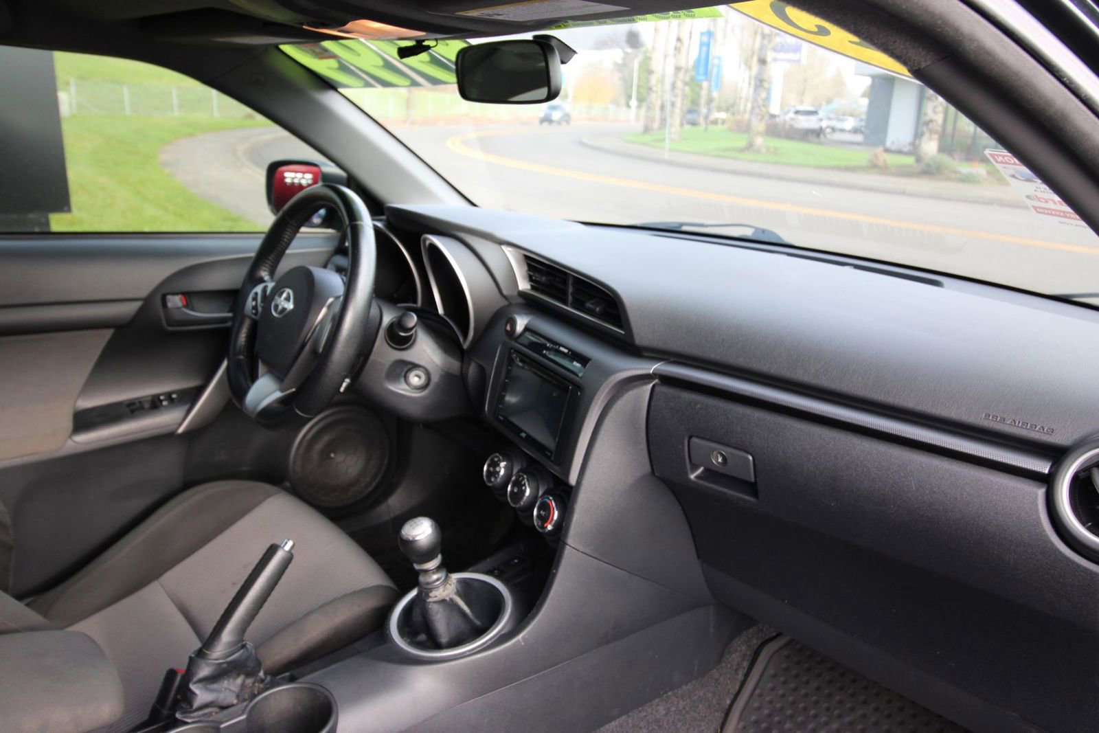 Used 2015 Scion tC image 21