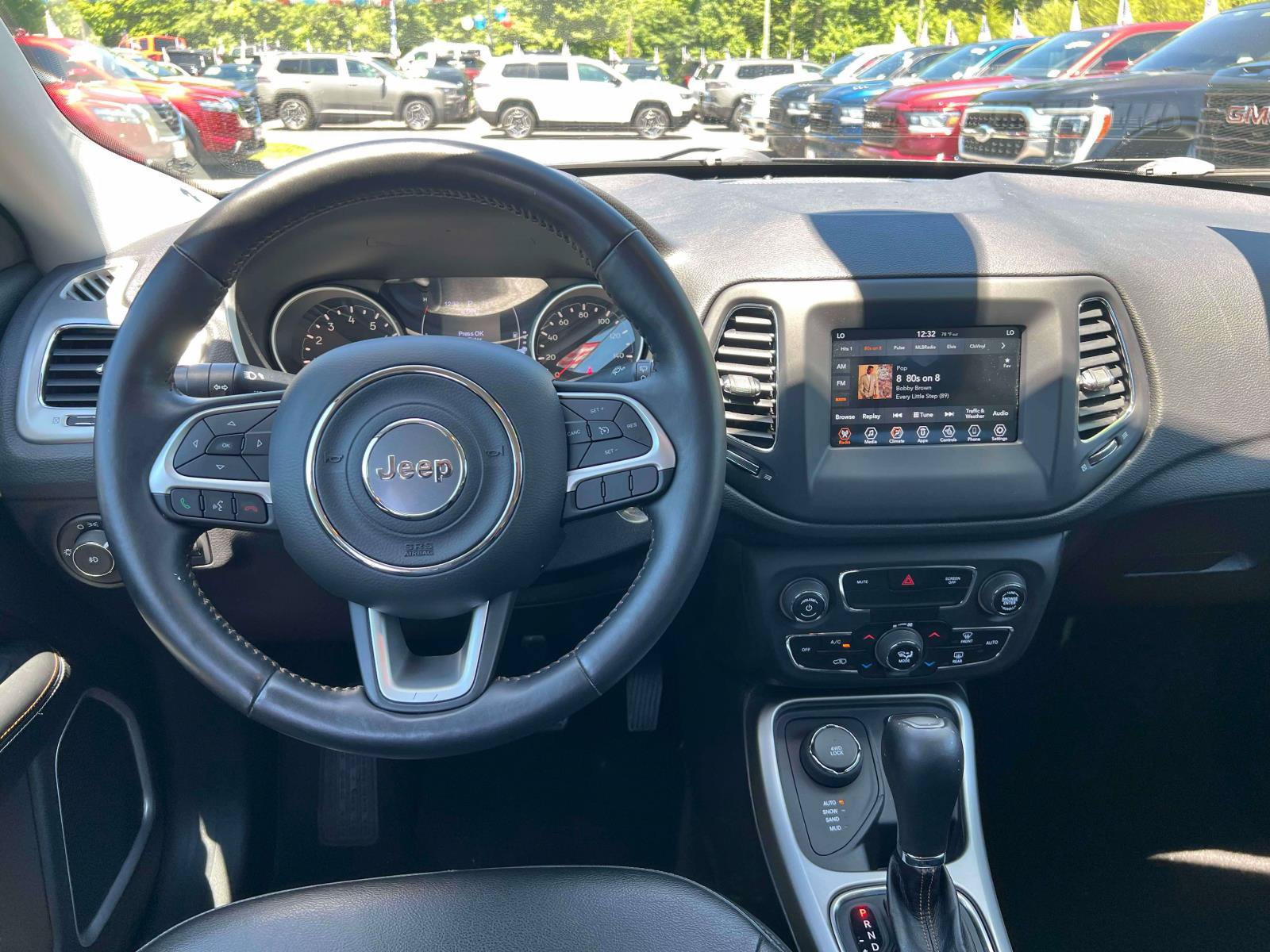 Used 2019 Jeep Compass Latitude w/ Cold Weather Group AWD/4WD image 26
