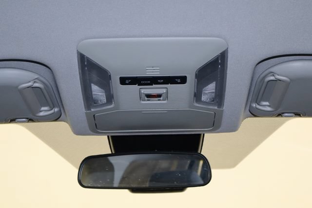Used 2025 Toyota RAV4 XLE FWD image 22